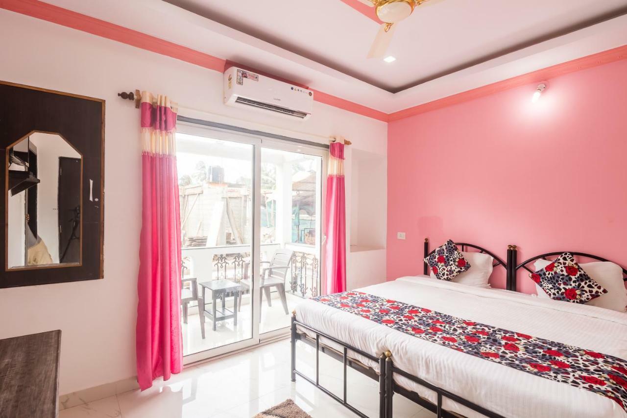 Hotel Queen Of Queen'S Calangute Exterior foto