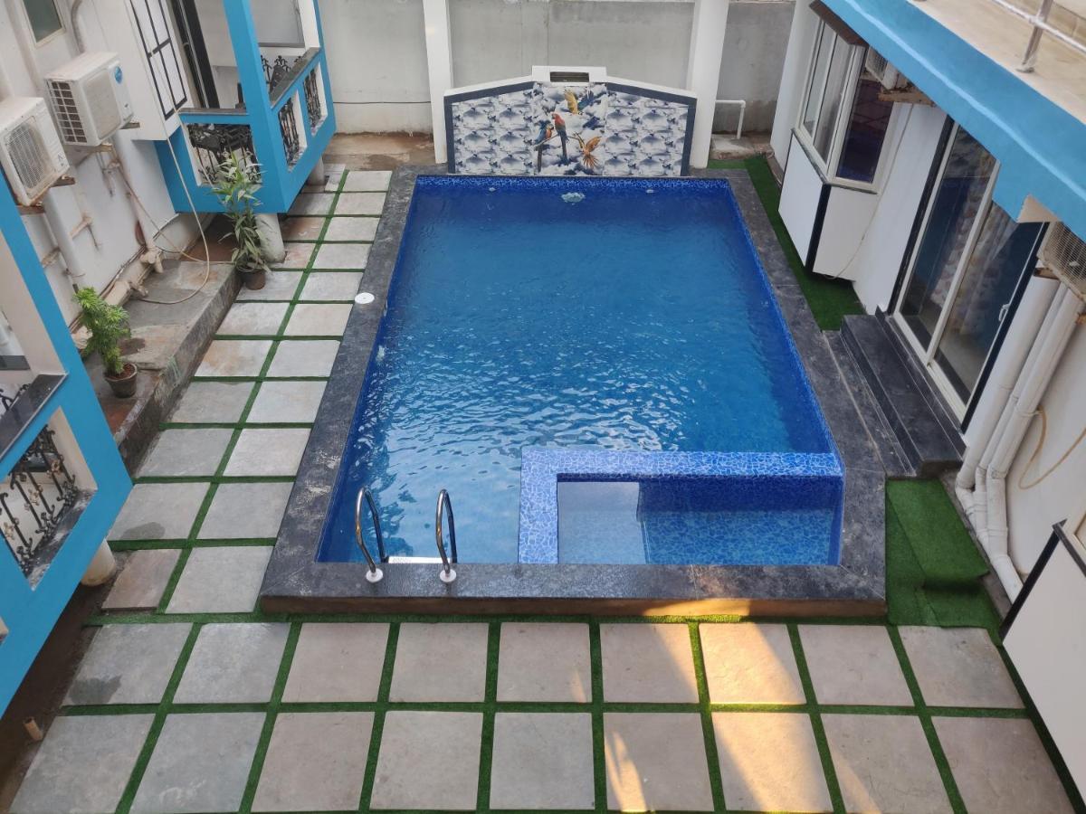 Hotel Queen Of Queen'S Calangute Exterior foto